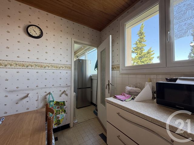 Appartement T4 à vendre - 4 pièces - 86.25 m2 - GUILHERAND GRANGES - 07 - RHONE-ALPES - Century 21 Alpimmo