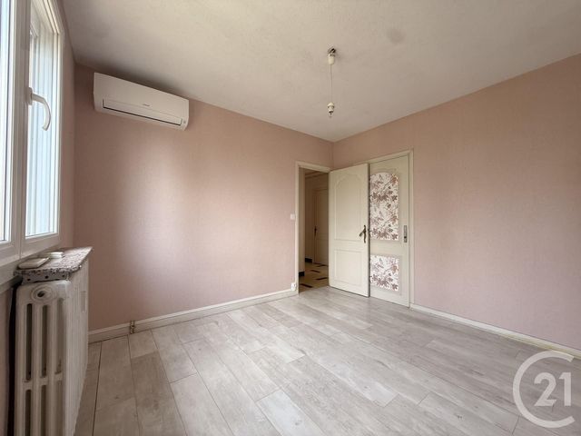 Appartement T4 à vendre - 4 pièces - 86.25 m2 - GUILHERAND GRANGES - 07 - RHONE-ALPES - Century 21 Alpimmo