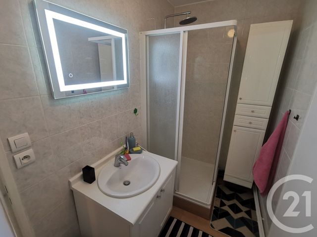 Appartement à louer - 3 pièces - 68.0 m2 - VALENCE - 26 - RHONE-ALPES - Century 21 Alpimmo