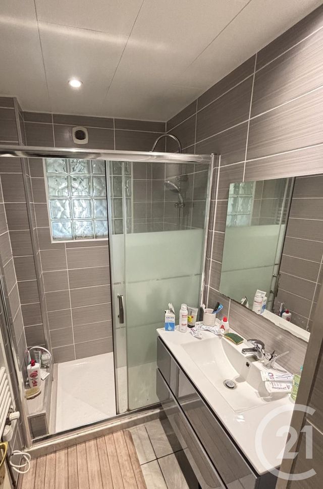 Appartement T3 à vendre - 3 pièces - 60.82 m2 - BOURG LES VALENCE - 26 - RHONE-ALPES - Century 21 Alpimmo