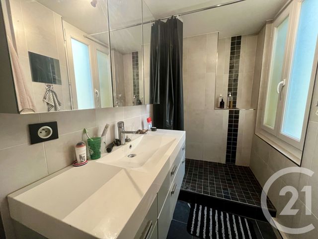 Appartement T1 à vendre - 2 pièces - 47.67 m2 - VALENCE - 26 - RHONE-ALPES - Century 21 Alpimmo