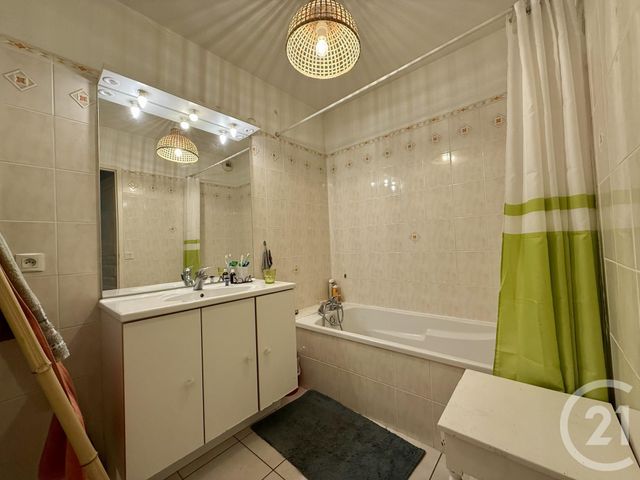 Afficher la photo en grand Appartement F3 à vendre - 3 pièces - 73.0 m2 - VALENCE - 26 - RHONE-ALPES - Century 21 Alpimmo