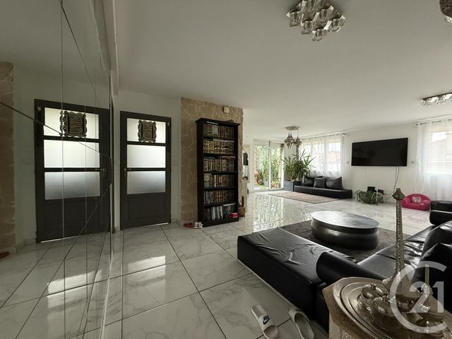 Afficher la photo en grand Appartement F4 à vendre - 4 pièces - 95.5 m2 - BOURG LES VALENCE - 26 - RHONE-ALPES - Century 21 Alpimmo