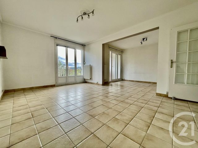 Appartement T4 à vendre - 4 pièces - 82.33 m2 - GUILHERAND GRANGES - 07 - RHONE-ALPES - Century 21 Alpimmo