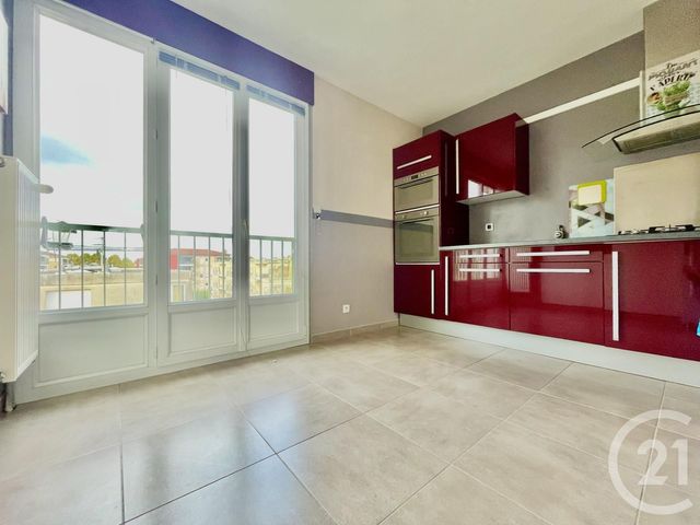 Appartement T4 à vendre - 4 pièces - 82.33 m2 - GUILHERAND GRANGES - 07 - RHONE-ALPES - Century 21 Alpimmo