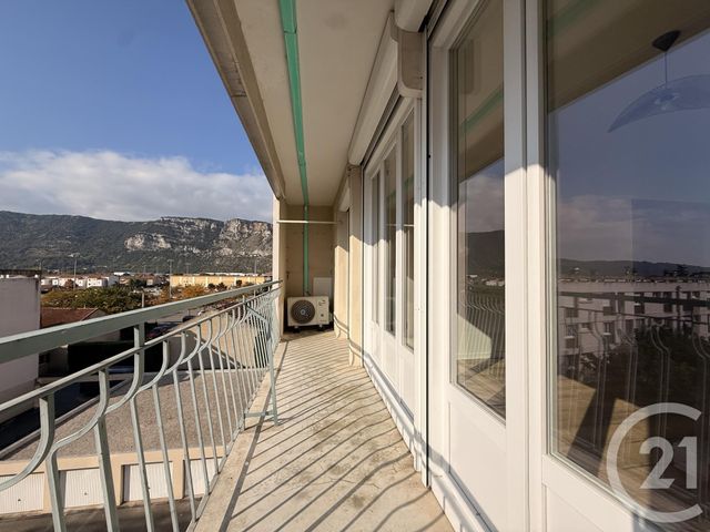 Appartement T4 à vendre - 4 pièces - 75.75 m2 - GUILHERAND GRANGES - 07 - RHONE-ALPES - Century 21 Alpimmo