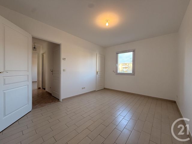 Appartement T3 à vendre - 3 pièces - 78.0 m2 - GUILHERAND GRANGES - 07 - RHONE-ALPES - Century 21 Alpimmo