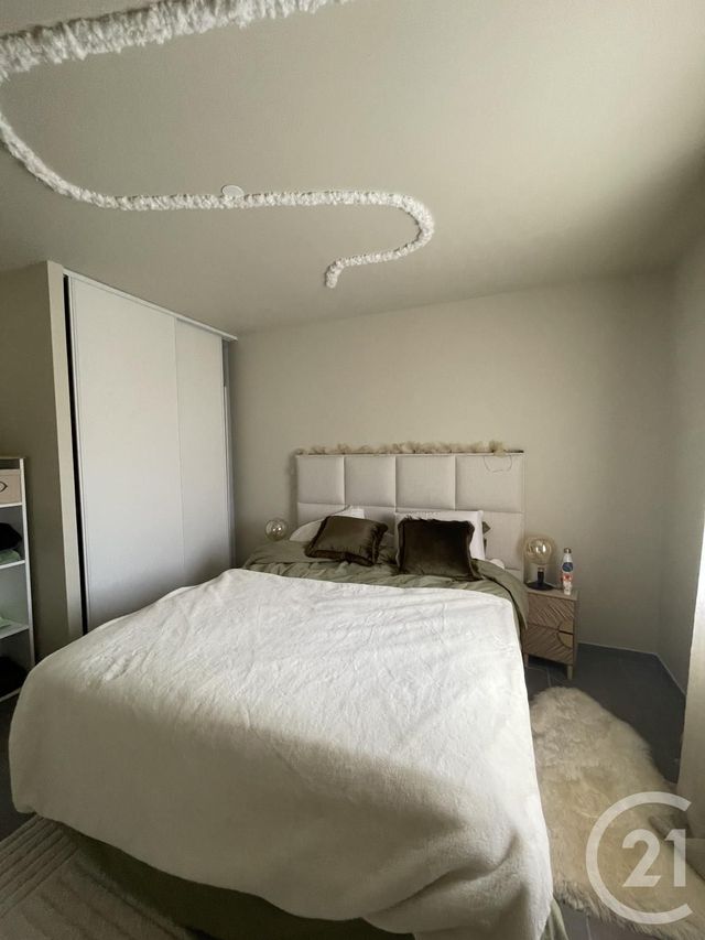 maison à louer - 4 pièces - 85.06 m2 - BOURG LES VALENCE - 26 - RHONE-ALPES - Century 21 Alpimmo