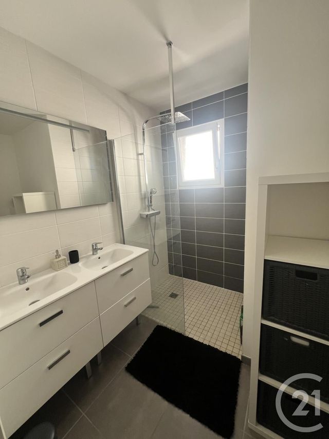 maison à louer - 4 pièces - 85.06 m2 - BOURG LES VALENCE - 26 - RHONE-ALPES - Century 21 Alpimmo