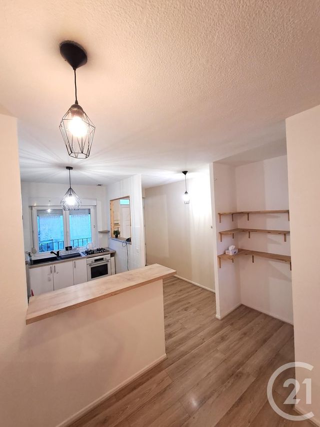 Appartement T2 à louer - 2 pièces - 59.5 m2 - VALENCE - 26 - RHONE-ALPES - Century 21 Alpimmo