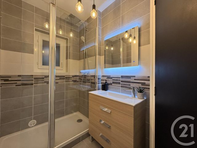 Appartement T3 à vendre - 3 pièces - 56.93 m2 - VALENCE - 26 - RHONE-ALPES - Century 21 Alpimmo