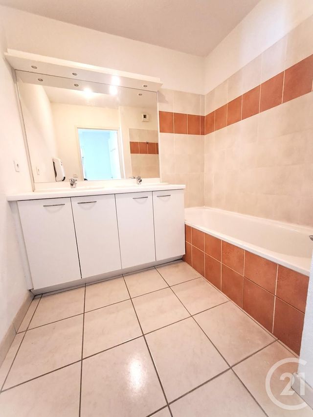 Appartement T3 à louer - 3 pièces - 60.24 m2 - VALENCE - 26 - RHONE-ALPES - Century 21 Alpimmo