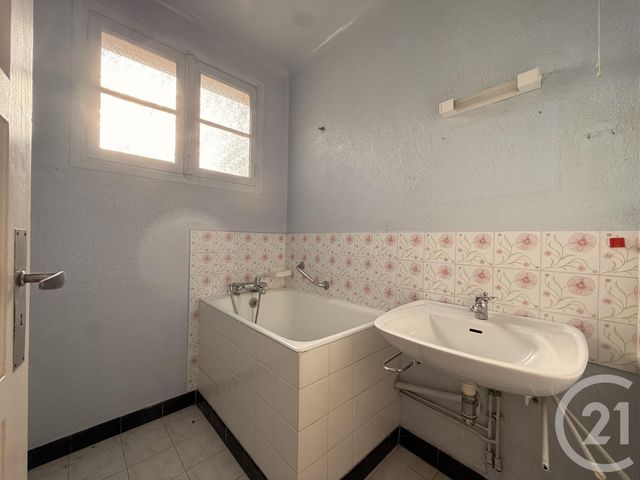 maison à vendre - 8 pièces - 156.0 m2 - LORIOL SUR DROME - 26 - RHONE-ALPES - Century 21 Alpimmo