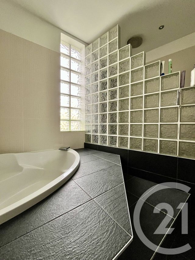 Appartement à vendre - 5 pièces - 211.7 m2 - VALENCE - 26 - RHONE-ALPES - Century 21 Alpimmo