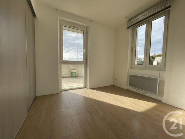 Appartement F3 à louer - 3 pièces - 48.0 m2 - VALENCE - 26 - RHONE-ALPES - Century 21 Alpimmo