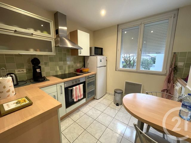 Appartement T3 à louer - 3 pièces - 49.01 m2 - GUILHERAND GRANGES - 07 - RHONE-ALPES - Century 21 Alpimmo