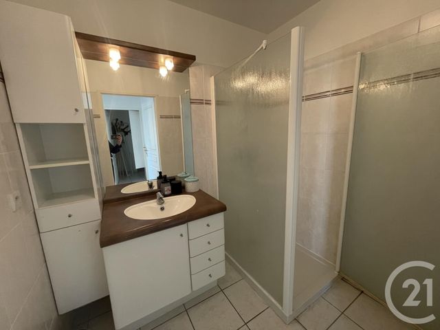 Appartement T3 à louer - 3 pièces - 65.0 m2 - VALENCE - 26 - RHONE-ALPES - Century 21 Alpimmo