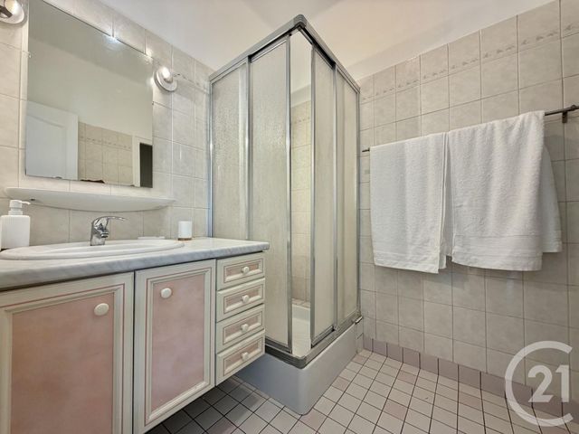 Appartement T2 à vendre - 2 pièces - 54.0 m2 - BOURG LES VALENCE - 26 - RHONE-ALPES - Century 21 Alpimmo