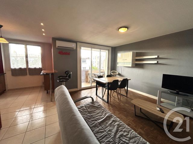 Appartement T2 à louer - 2 pièces - 45.0 m2 - BOURG LES VALENCE - 26 - RHONE-ALPES - Century 21 Alpimmo