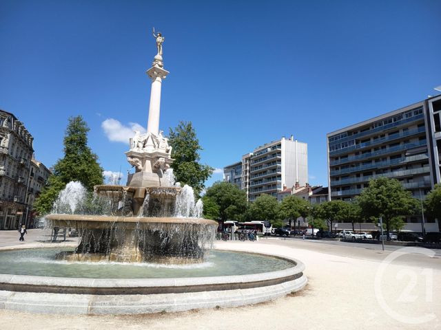 Appartement F4 à vendre - 4 pièces - 103.0 m2 - VALENCE - 26 - RHONE-ALPES - Century 21 Alpimmo