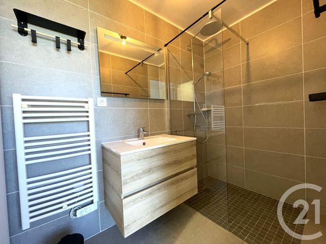 Appartement T3 à louer - 3 pièces - 75.0 m2 - VALENCE - 26 - RHONE-ALPES - Century 21 Alpimmo