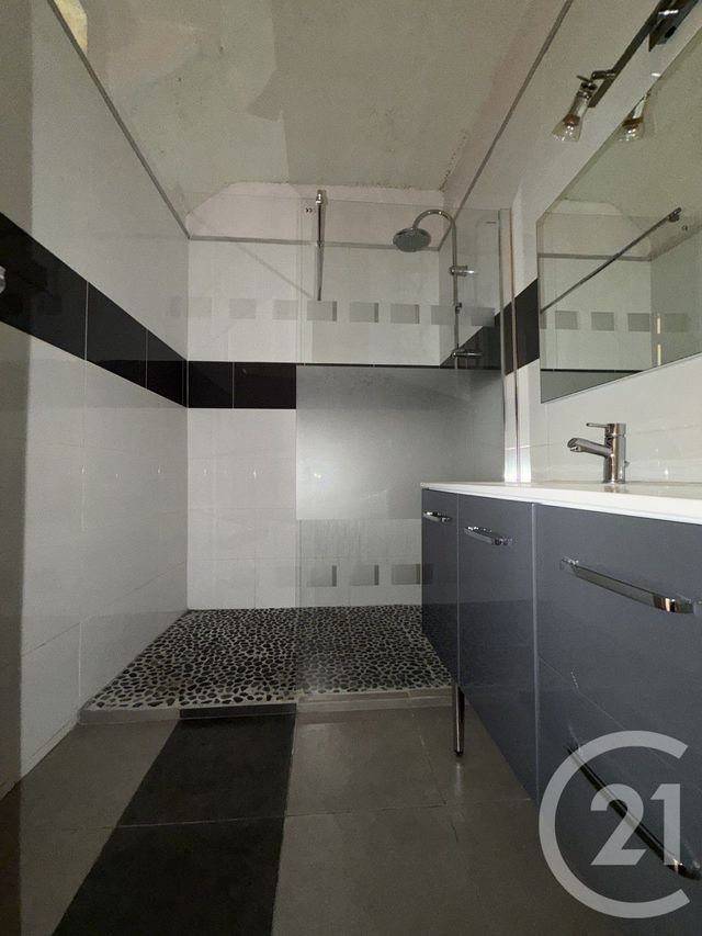 Appartement F3 à vendre - 2 pièces - 55.89 m2 - VALENCE - 26 - RHONE-ALPES - Century 21 Alpimmo