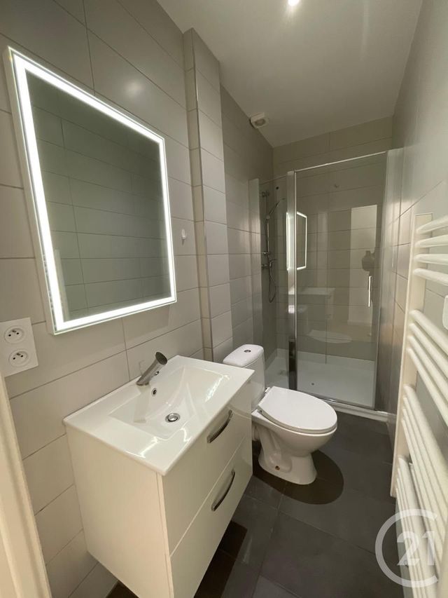 Appartement T3 à louer - 3 pièces - 63.0 m2 - ST PERAY - 07 - RHONE-ALPES - Century 21 Alpimmo