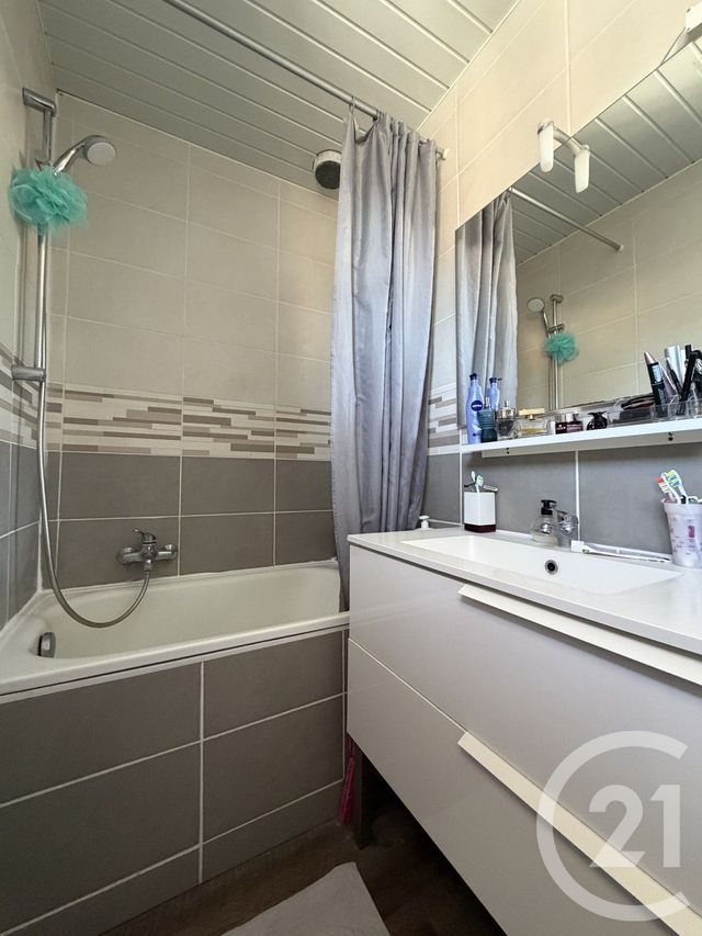 maison à vendre - 6 pièces - 113.44 m2 - BOURG LES VALENCE - 26 - RHONE-ALPES - Century 21 Alpimmo