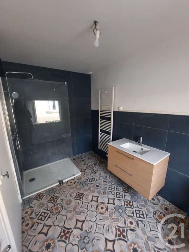 Appartement T3 à louer - 3 pièces - 67.0 m2 - VALENCE - 26 - RHONE-ALPES - Century 21 Alpimmo