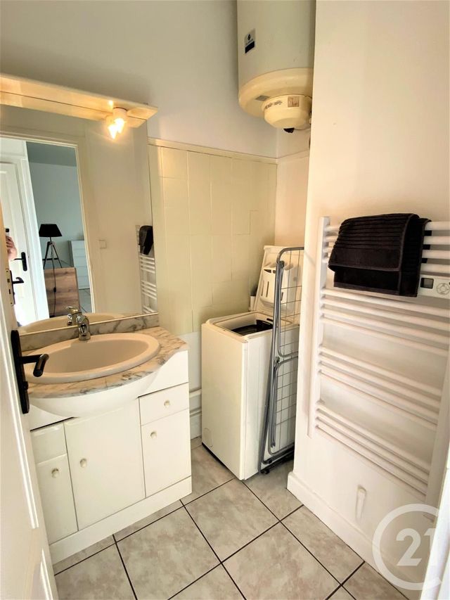 Appartement Studio à louer - 1 pièce - 32.38 m2 - VALENCE - 26 - RHONE-ALPES - Century 21 Alpimmo