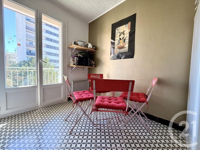 Appartement T4 à vendre - 4 pièces - 67.0 m2 - VALENCE - 26 - RHONE-ALPES - Century 21 Alpimmo