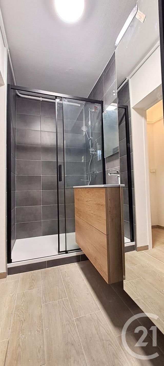 Appartement T2 à louer - 2 pièces - 46.0 m2 - VALENCE - 26 - RHONE-ALPES - Century 21 Alpimmo
