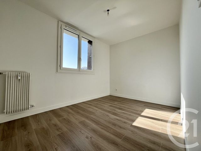 Appartement F5 à vendre - 5 pièces - 92.8 m2 - BOURG LES VALENCE - 26 - RHONE-ALPES - Century 21 Alpimmo