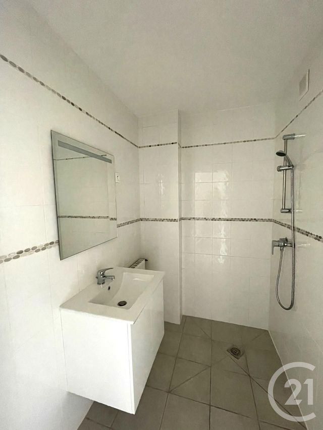 Appartement T3 à louer - 3 pièces - 51.18 m2 - BOURG LES VALENCE - 26 - RHONE-ALPES - Century 21 Alpimmo