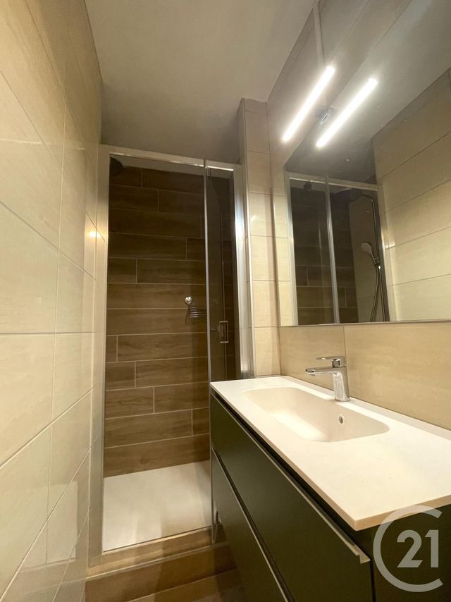 Appartement T4 à louer - 4 pièces - 63.28 m2 - VALENCE - 26 - RHONE-ALPES - Century 21 Alpimmo