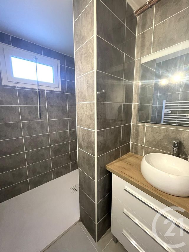 Appartement T4 à louer - 4 pièces - 72.38 m2 - ROMANS SUR ISERE - 26 - RHONE-ALPES - Century 21 Alpimmo