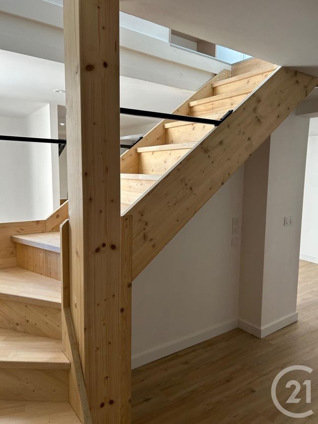 Appartement Duplex à louer - 3 pièces - 57.96 m2 - VALENCE - 26 - RHONE-ALPES - Century 21 Alpimmo
