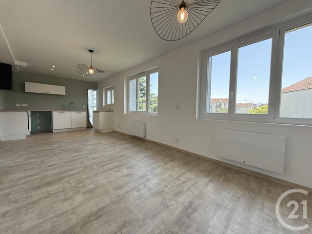 Appartement F4 à vendre - 4 pièces - 68.42 m2 - BOURG LES VALENCE - 26 - RHONE-ALPES - Century 21 Alpimmo