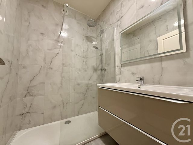Appartement T3 à vendre - 3 pièces - 68.22 m2 - VALENCE - 26 - RHONE-ALPES - Century 21 Alpimmo