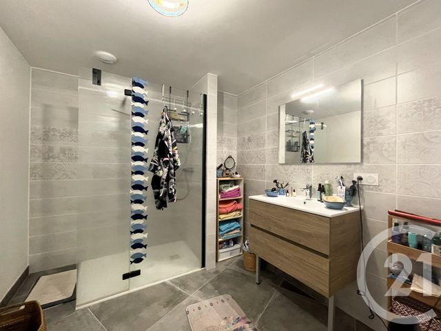 Appartement F3 à louer - 3 pièces - 76.23 m2 - VALENCE - 26 - RHONE-ALPES - Century 21 Alpimmo