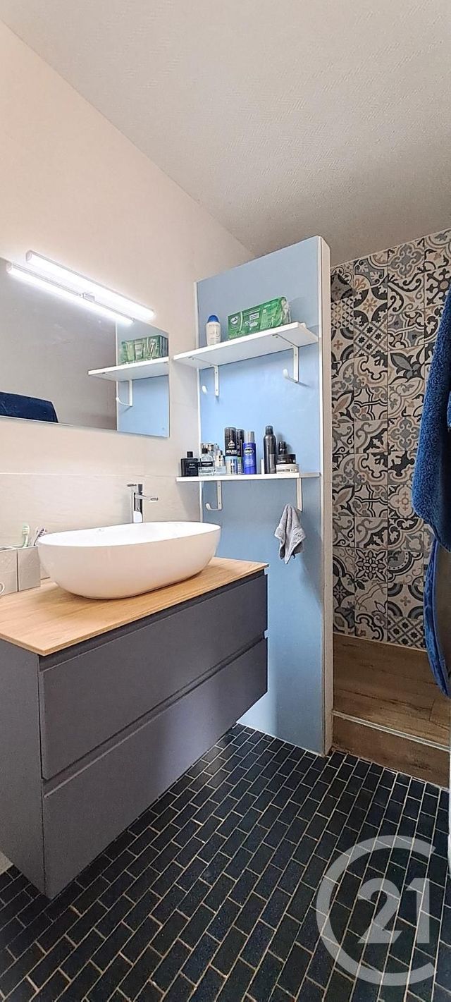 Appartement T4 à louer - 4 pièces - 82.19 m2 - BOURG LES VALENCE - 26 - RHONE-ALPES - Century 21 Alpimmo