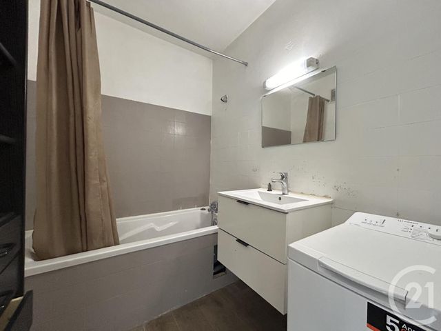 Appartement T3 à louer - 3 pièces - 55.56 m2 - VALENCE - 26 - RHONE-ALPES - Century 21 Alpimmo