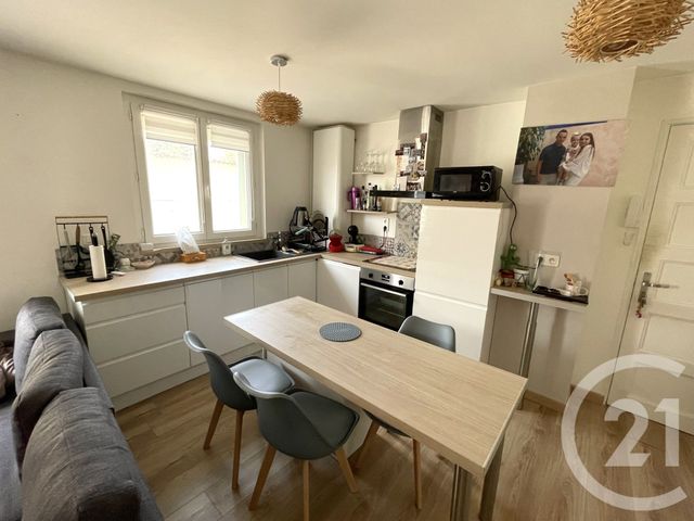 Appartement T3 à louer - 3 pièces - 55.18 m2 - VALENCE - 26 - RHONE-ALPES - Century 21 Alpimmo