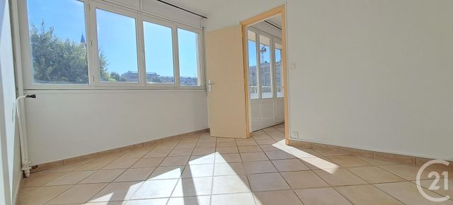 Appartement F2 à louer - 2 pièces - 47.33 m2 - VALENCE - 26 - RHONE-ALPES - Century 21 Alpimmo