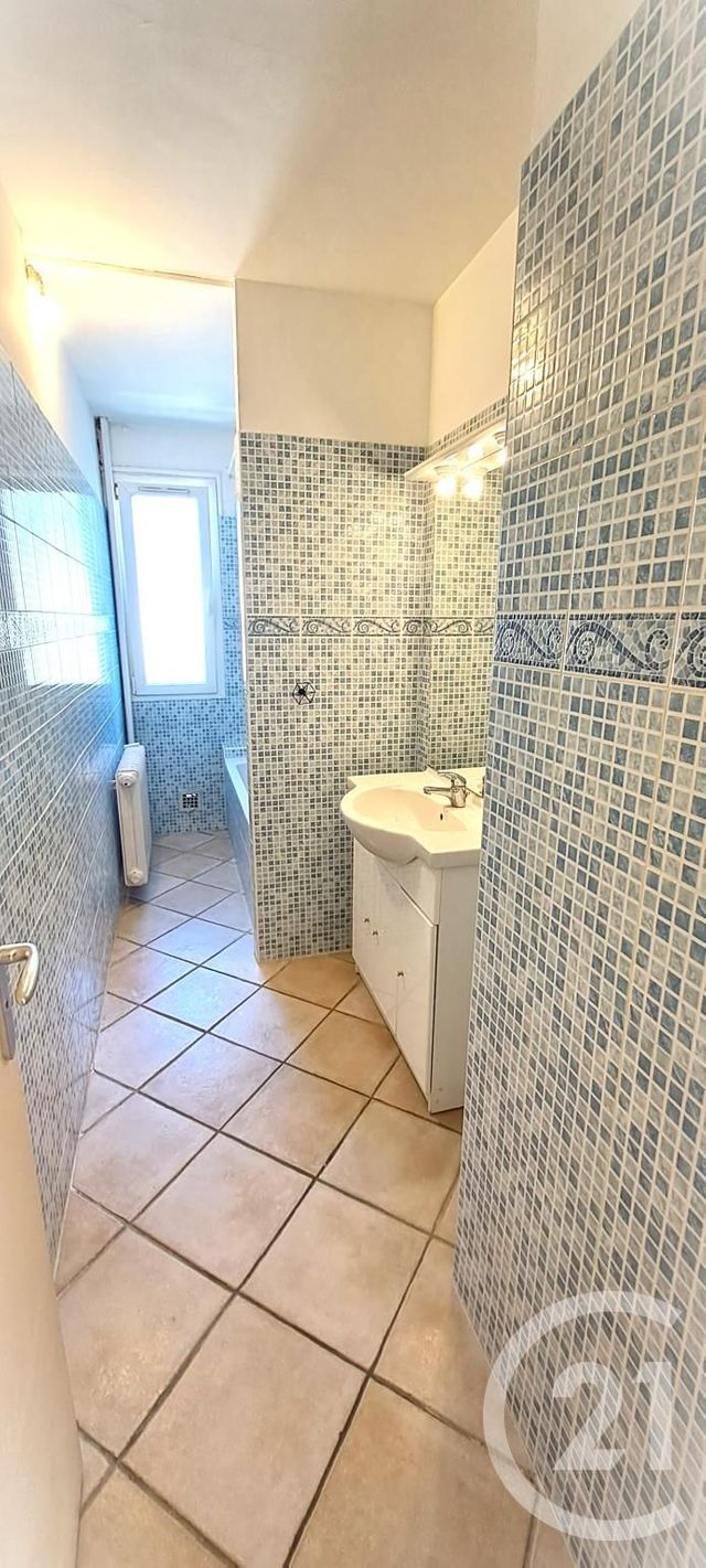 Appartement F2 à louer - 2 pièces - 47.33 m2 - VALENCE - 26 - RHONE-ALPES - Century 21 Alpimmo
