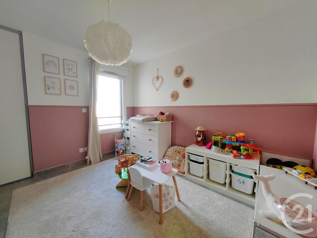 Appartement F3 à vendre - 3 pièces - 76.0 m2 - BOURG LES VALENCE - 26 - RHONE-ALPES - Century 21 Alpimmo
