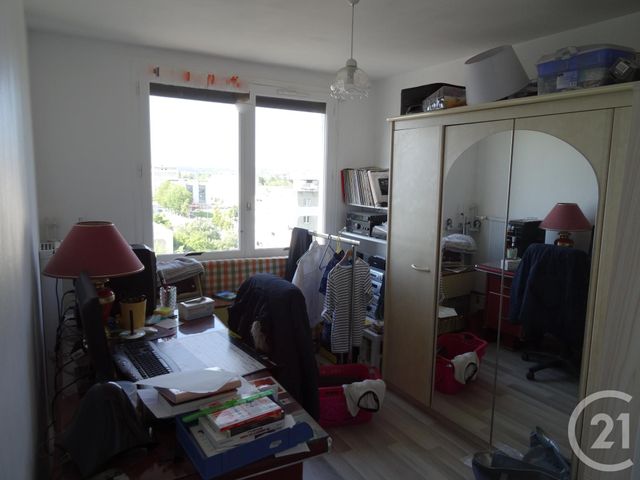 Appartement T3 à vendre - 3 pièces - 76.73 m2 - VALENCE - 26 - RHONE-ALPES - Century 21 Alpimmo Appartement T3 à vendre - 3 pièces - 76.73 m2 - VALENCE - 26 - RHONE-ALPES - Century 21 Alpimmo
