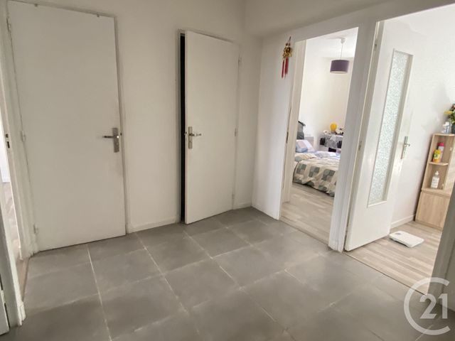 Appartement F3 à vendre - 4 pièces - 59.54 m2 - VALENCE - 26 - RHONE-ALPES - Century 21 Alpimmo Appartement F3 à vendre - 4 pièces - 59.54 m2 - VALENCE - 26 - RHONE-ALPES - Century 21 Alpimmo