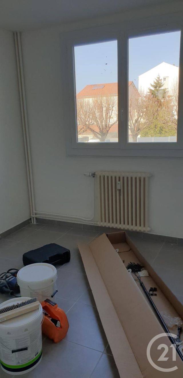 Afficher la photo en grand Appartement F4 à vendre - 4 pièces - 72.39 m2 - VALENCE - 26 - RHONE-ALPES - Century 21 Alpimmo
