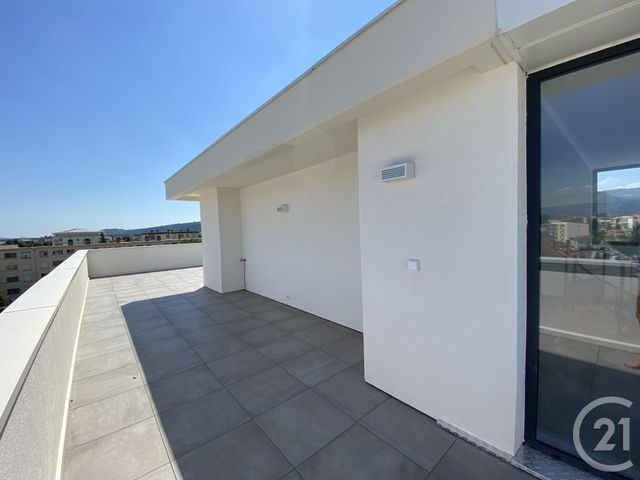 Afficher la photo en grand Appartement Duplex à vendre - 4 pièces - 113.58 m2 - GUILHERAND GRANGES - 07 - RHONE-ALPES - Century 21 Alpimmo